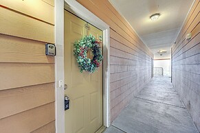 3 Mi to Hospitals: Stylish Condo in San Antonio!