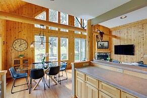 Hot Tub + Golf View: Eagle Crest Resort Escape!