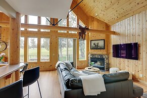 Hot Tub + Golf View: Eagle Crest Resort Escape!