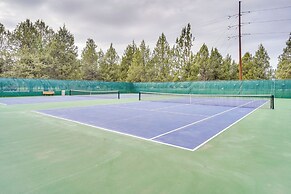 Hot Tub + Golf View: Eagle Crest Resort Escape!