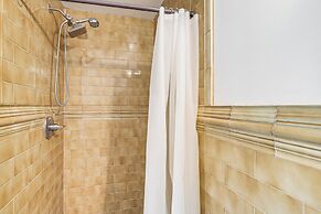 Game Room + Fire Pit: Quiet Family Home in Bonita