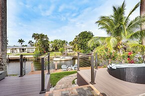 8 Mi to Las Olas Beach: Canal-front Oasis w/ Pool!