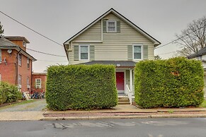 Walk to Campus & Palmer Square: Dtwn Townhome