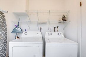 Walk to Campus & Palmer Square: Dtwn Townhome