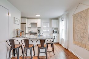 Walkable Dtwn Townhome Near Campus & Palmer Square