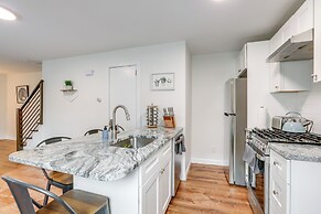 Walkable Dtwn Townhome Near Campus & Palmer Square