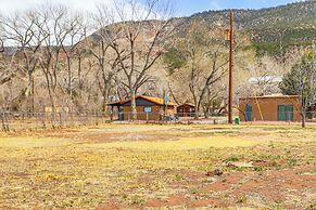 Half-mi to Jemez Hot Springs: Cozy Cabin Getaway!