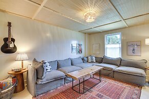 7 Mi to Catamount & Butternut: Mountain-view Home