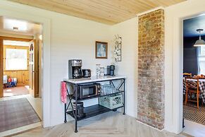 7 Mi to Catamount & Butternut: Mountain-view Home