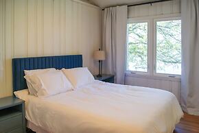 Waterfront Eagle Lake Home w/ Yard & Deck