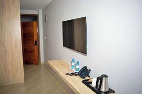 The 818 Hotel Ol Kalou