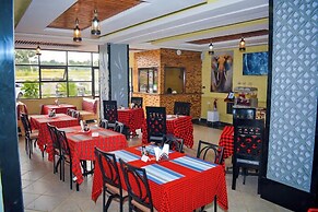 The 818 Hotel Ol Kalou