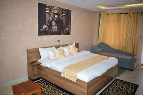 The 818 Hotel Ol Kalou