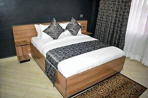 The 818 Hotel Ol Kalou