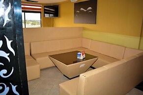 The 818 Hotel Ol Kalou