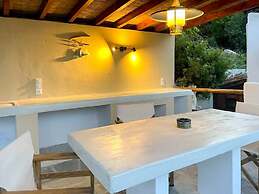 Pergamonto Cottage - Seaview Nest w Private Pool