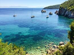 Pergamonto Cottage - Seaview Nest w Private Pool