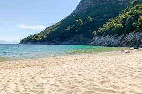 Pergamonto Cottage - Seaview Nest w Private Pool