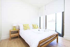 Waterloo Stays - Modern & Spacious