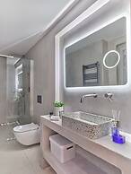 Villa Helia With Swimming Pool