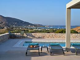 Villa Helia With Swimming Pool