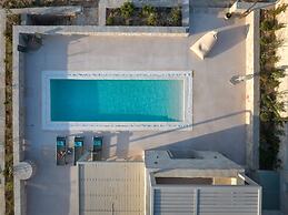 Villa Helia With Swimming Pool