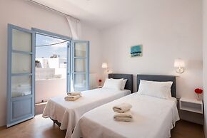Menta I in the Heart of Naousa Free Parking Paros