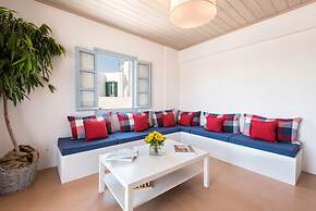 Menta I in the Heart of Naousa Free Parking Paros