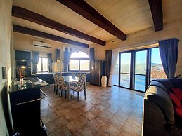 Country Views Villa Victoria