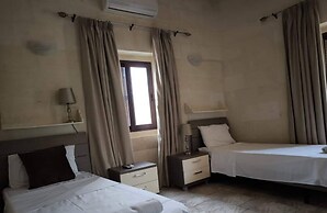 Country Views Villa Victoria