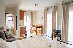 Rokani Studio II at Kalavrita Center