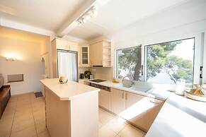 Aeraki Cottage at Heraion Lagoon