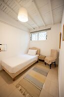 Aeraki Cottage at Heraion Lagoon