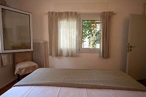 Aeraki Cottage at Heraion Lagoon