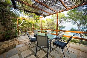 Aeraki Cottage at Heraion Lagoon