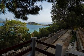 Aeraki Cottage at Heraion Lagoon