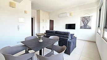 Phaedrus Living Ledras Residences 205