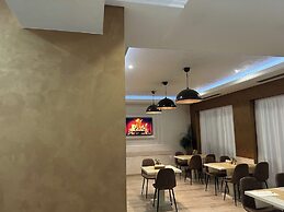 Hotel Maksim