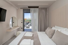 Potame Suite by Estia Pool View