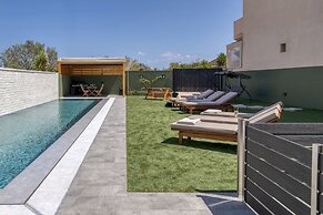 Potame Suite by Estia Pool View