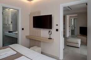 Potame Suite by Estia Garden View