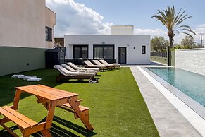 Potame Suite by Estia Garden View