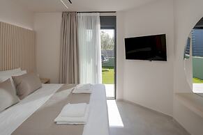 Potame Suite by Estia Garden View