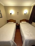 Hotel & Suites El Quijote