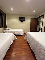 Hotel & Suites El Quijote