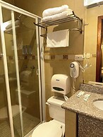 Hotel & Suites El Quijote