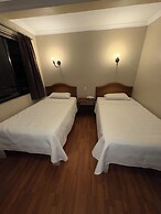 Hotel & Suites El Quijote