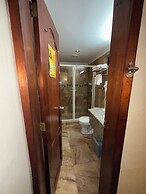 Hotel & Suites El Quijote