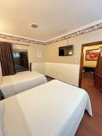 Hotel & Suites El Quijote