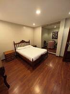 Hotel & Suites El Quijote